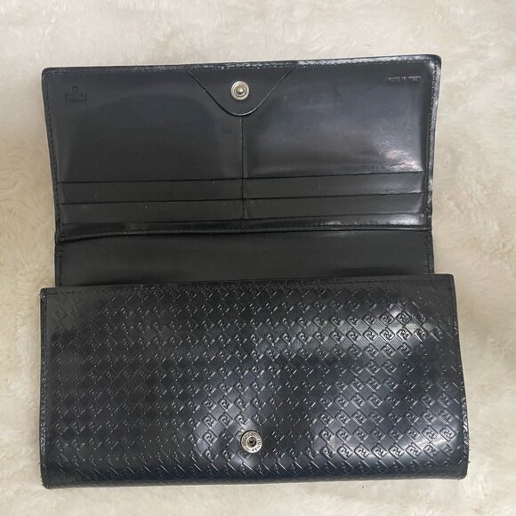 FENDI Black Leather Wallet w/Embossed Logo on Outside - Picture 5 of 16